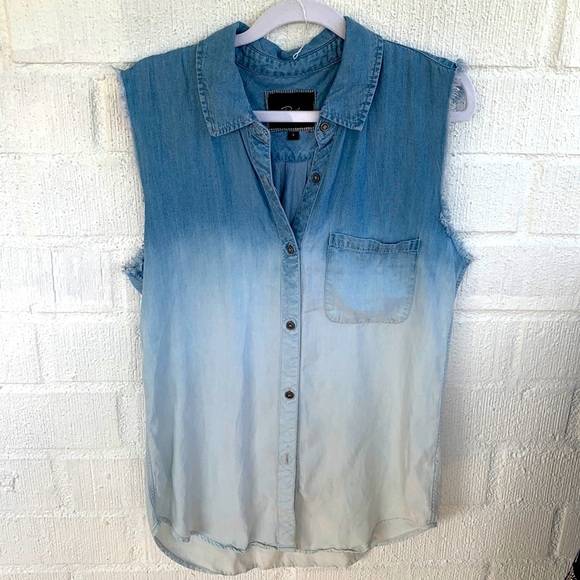 Rails Willa Chambray Ombre Sleeveless Shirt Denim Bleach Size Small - Picture 3 of 7